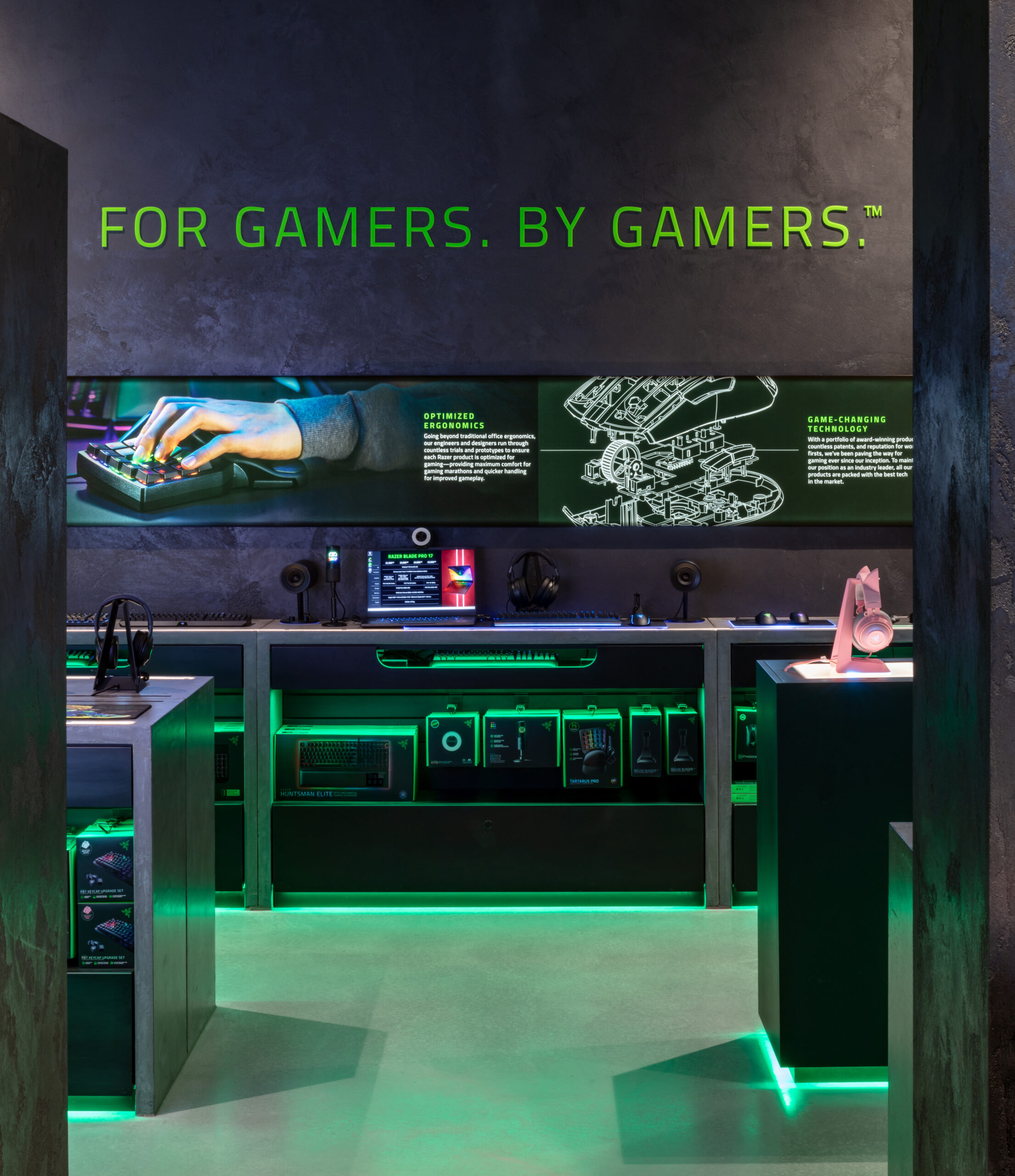 Razer flagship store by Your Studio by Marcus Peel