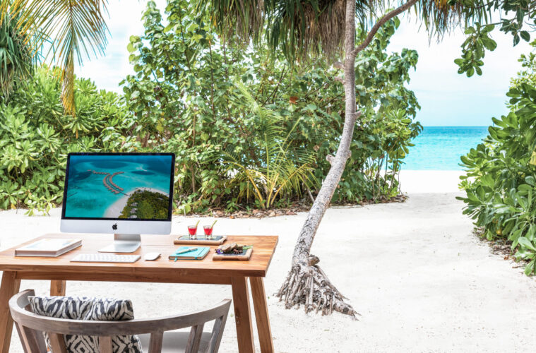 Vakkaru Maldives Beach Office