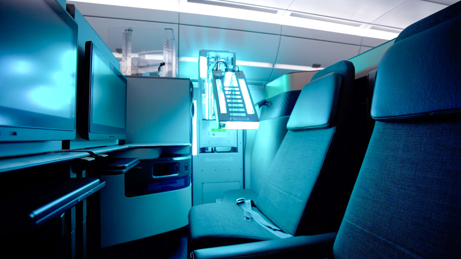 Qatar Airways UV light cleaning