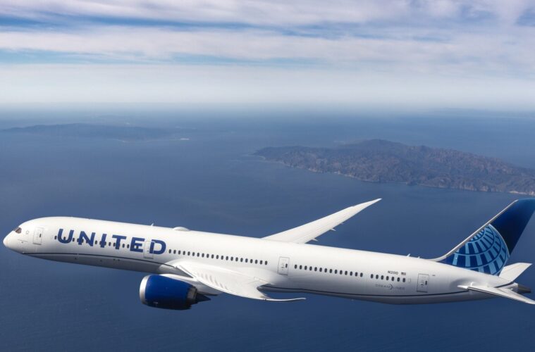 United Airlines B787-10