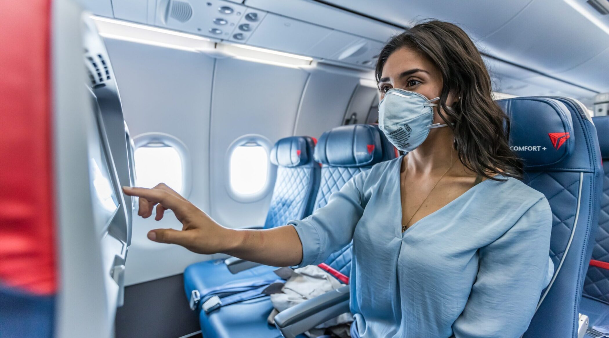 Delta passenger in mask