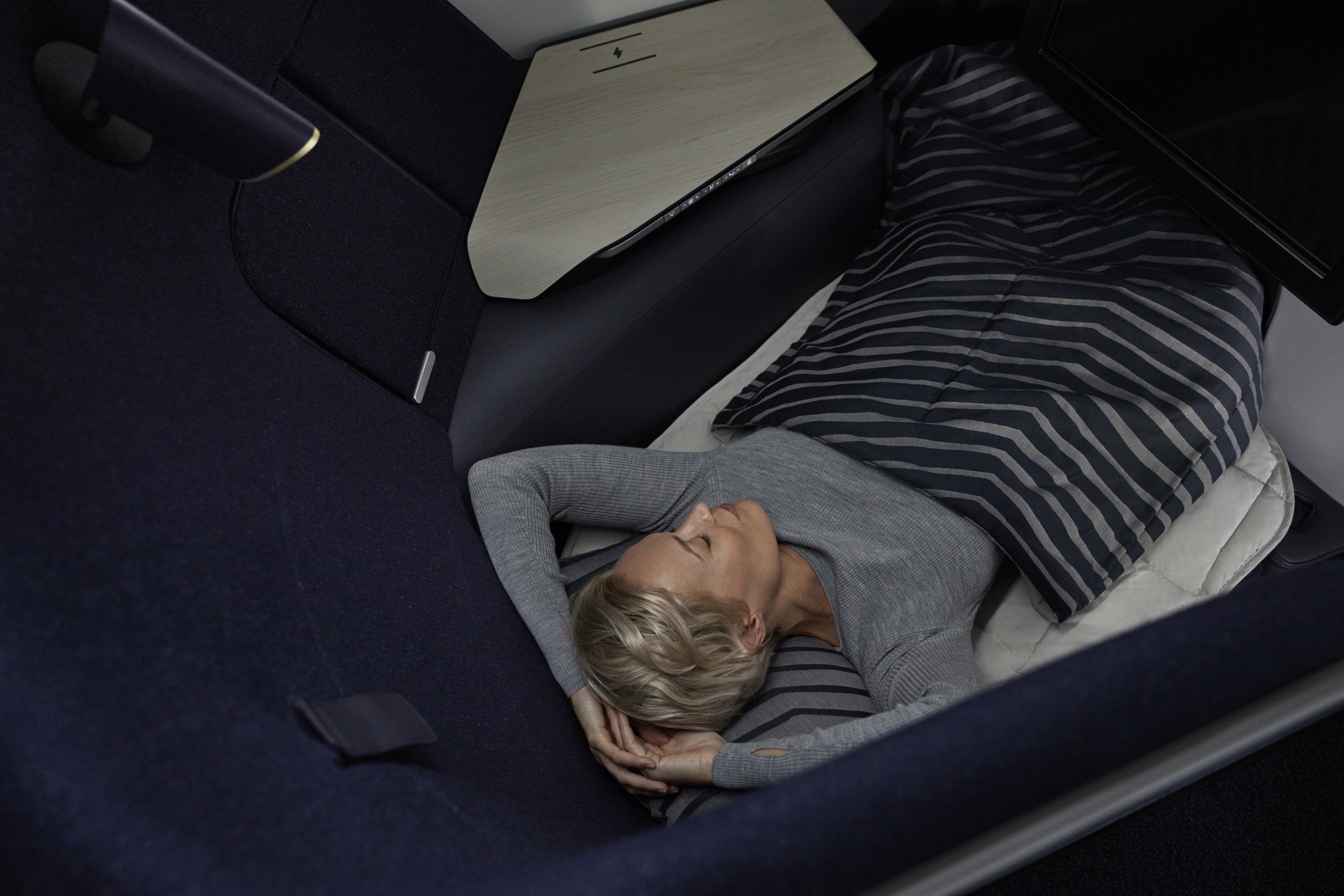 Finnair AirLounge business class seat