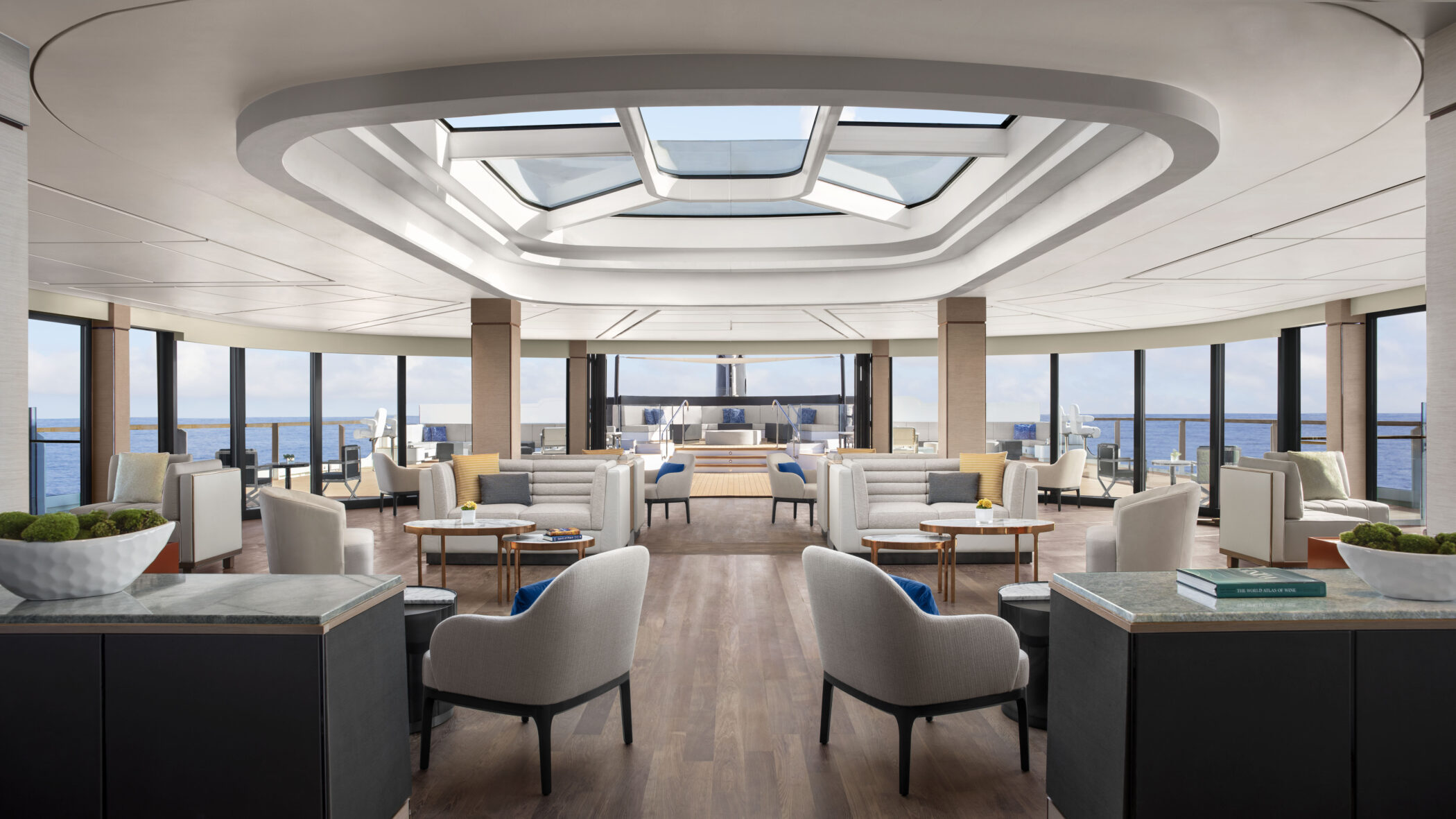 Evrima Yacht, Ritz-Carlton