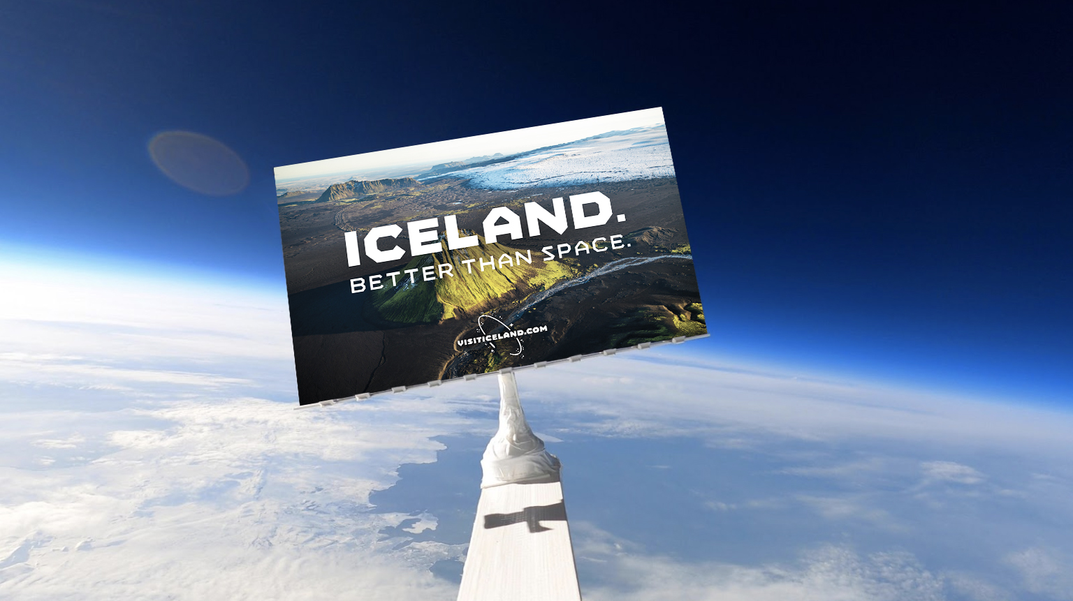 Mission Iceland - Papan Reklame Luar Angkasa