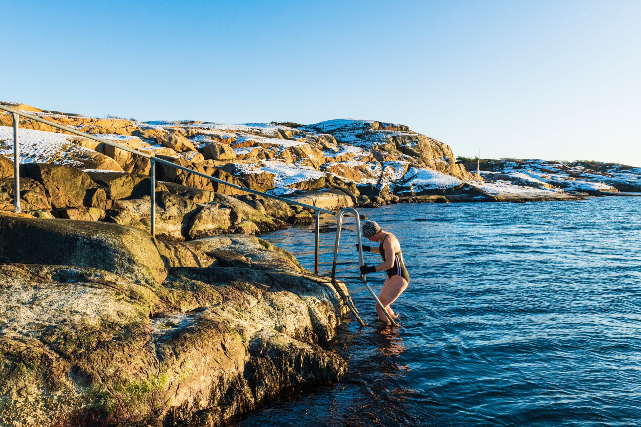 winter swimming Sweden