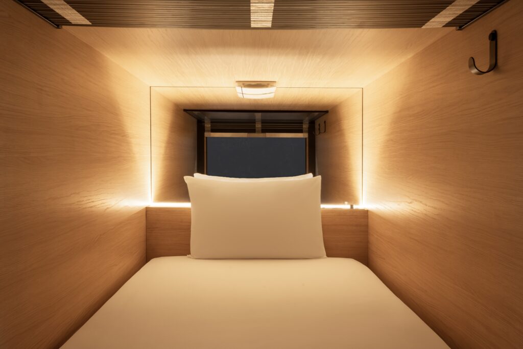 Zedwell capsule hotel