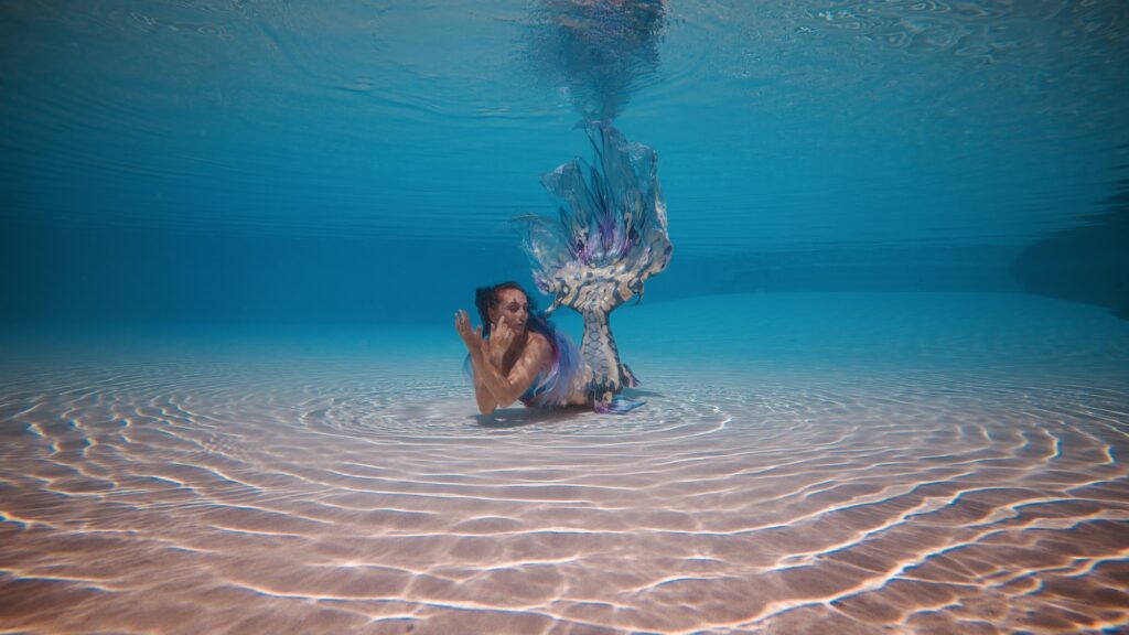 Finolhu mermaid instructor