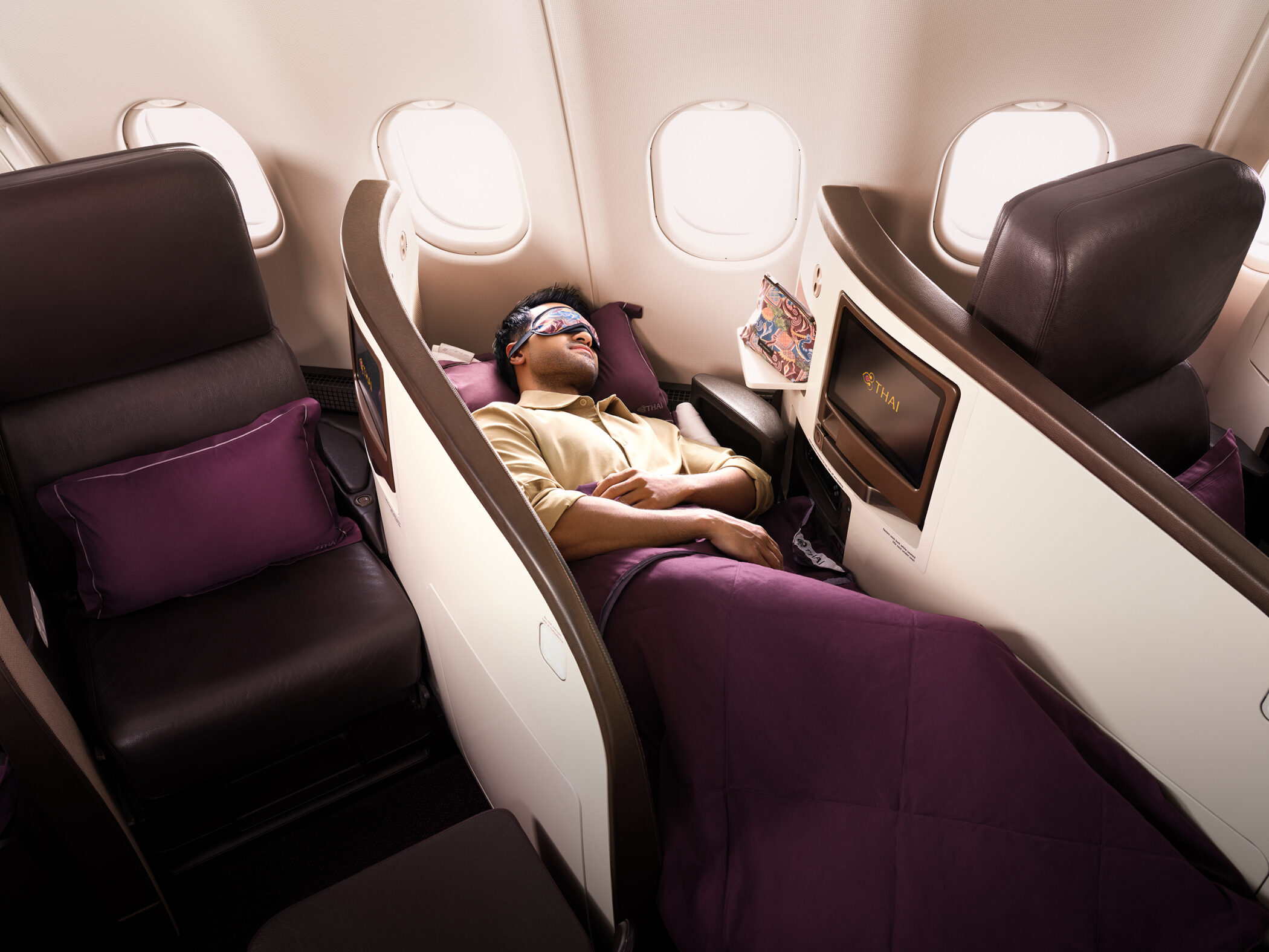 Thai Airways premium economy plus seat