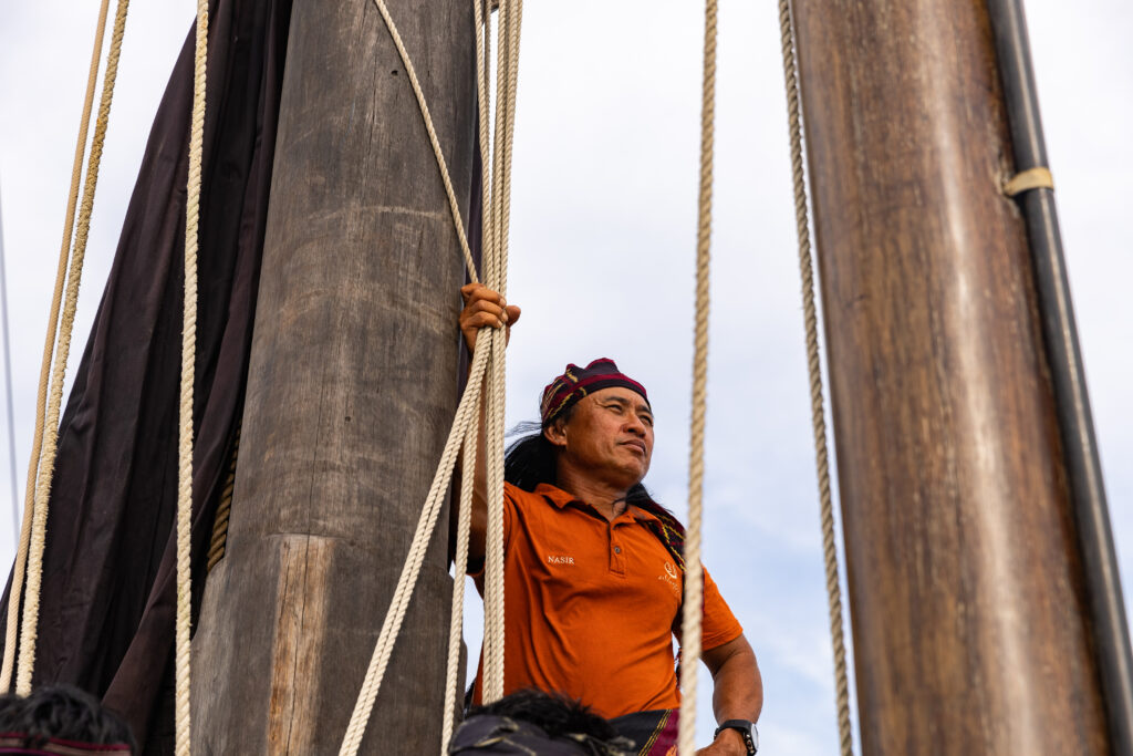 Nasir, Silolona Sojourns