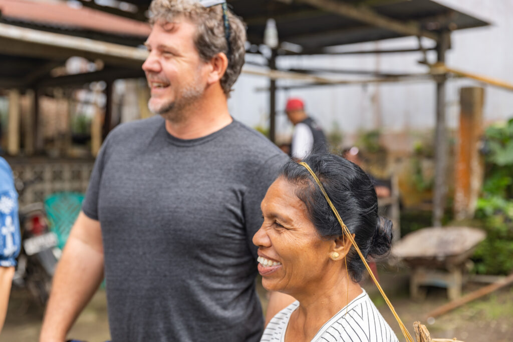 Tesno Seery, Silolona Sojourns