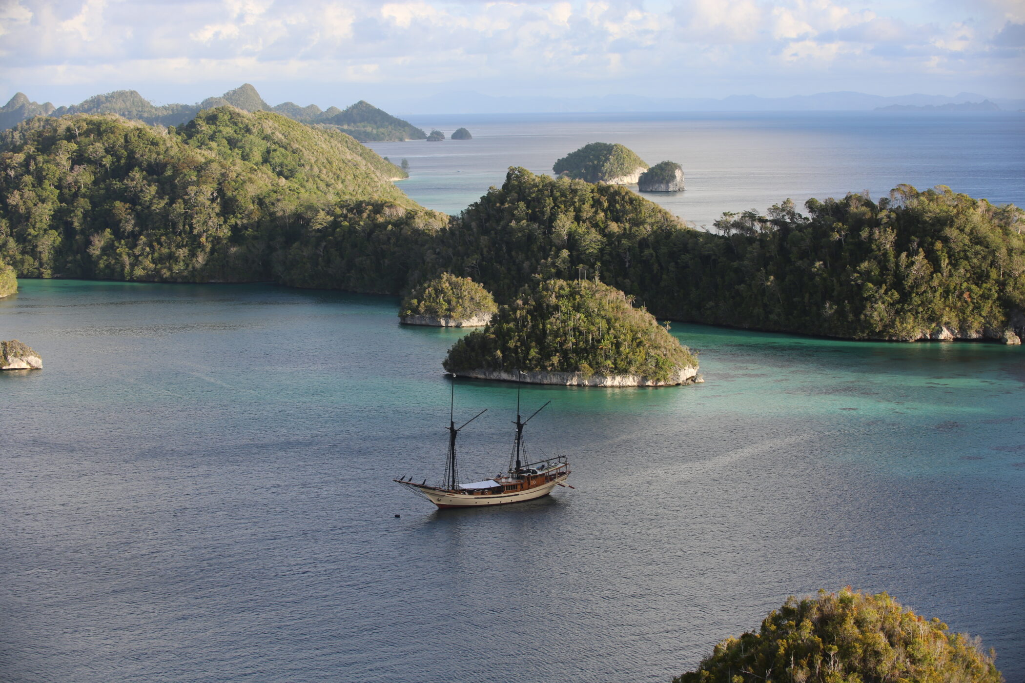 Silolona Sojourns offers sailing voyages to remote Indonesian islands