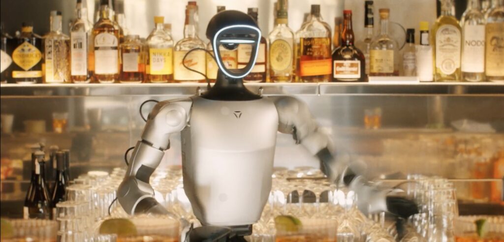 Makr Shakr unveils humanoid