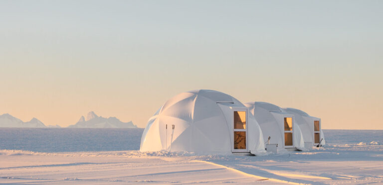 White Desert Explorer camp