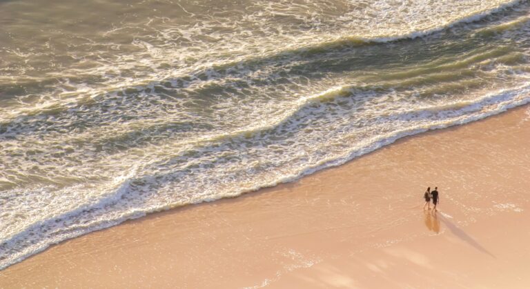 Until 11:11 organises Love Island-style matchmaking trips