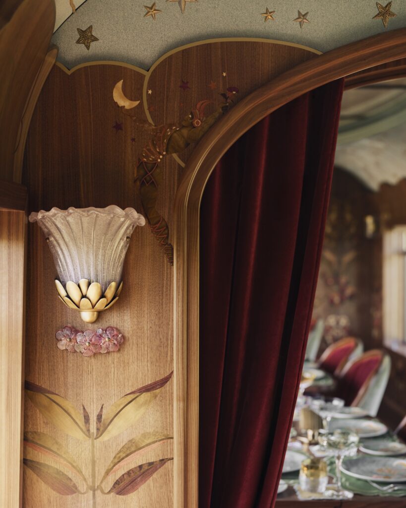 Belmond unveils Baz Luhrman train carriage