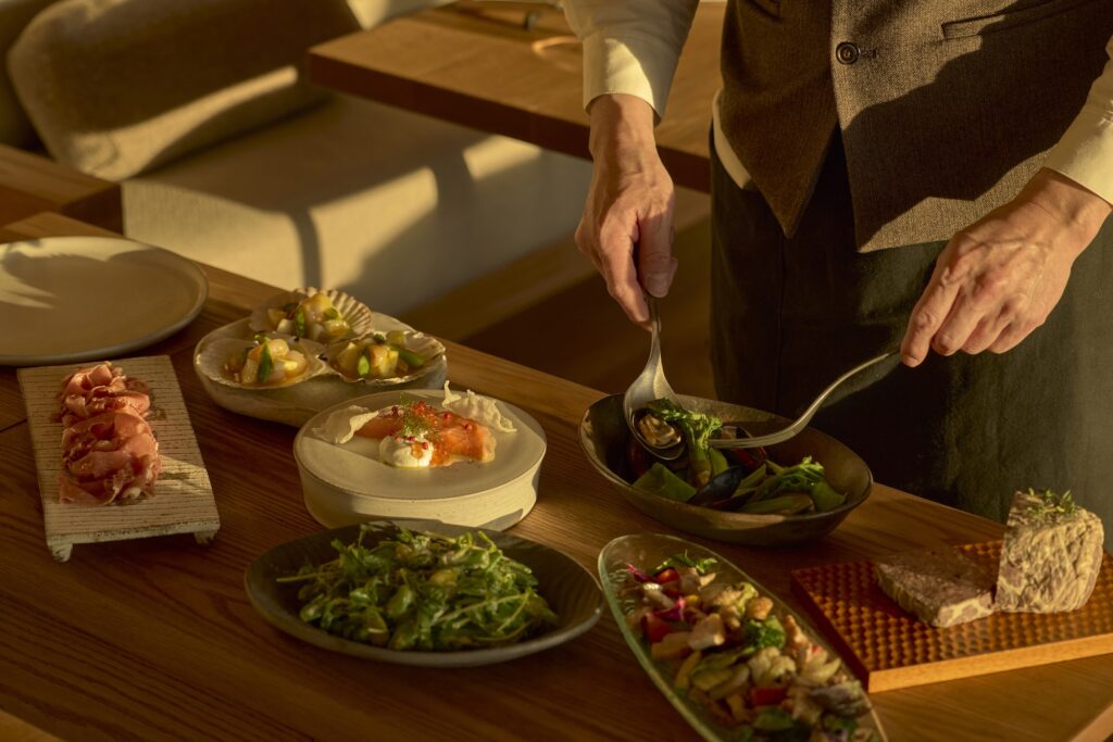 Azuma Farm Koiwai has opened in Japan’s Iwate Prefecture, offering guests a luxury countryside retreat shaped by farming heritage