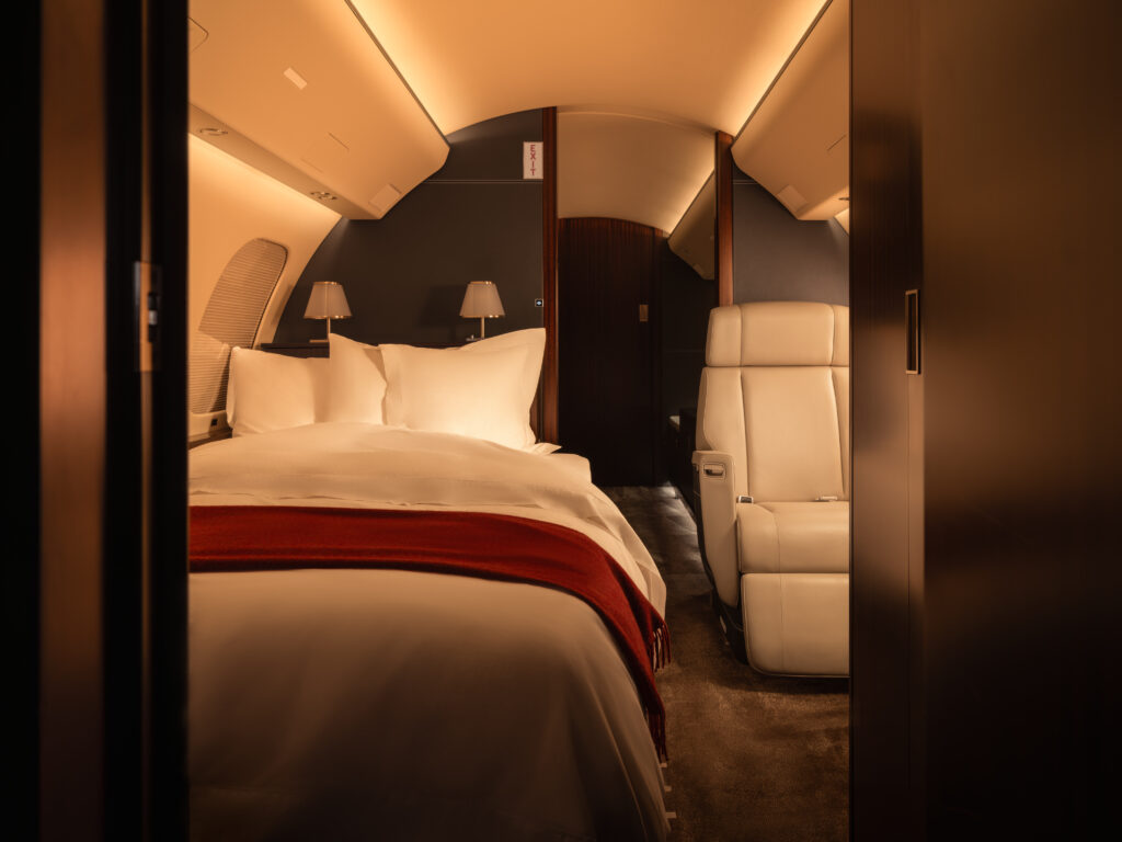 Vista adds Global 8000 jets to fleet