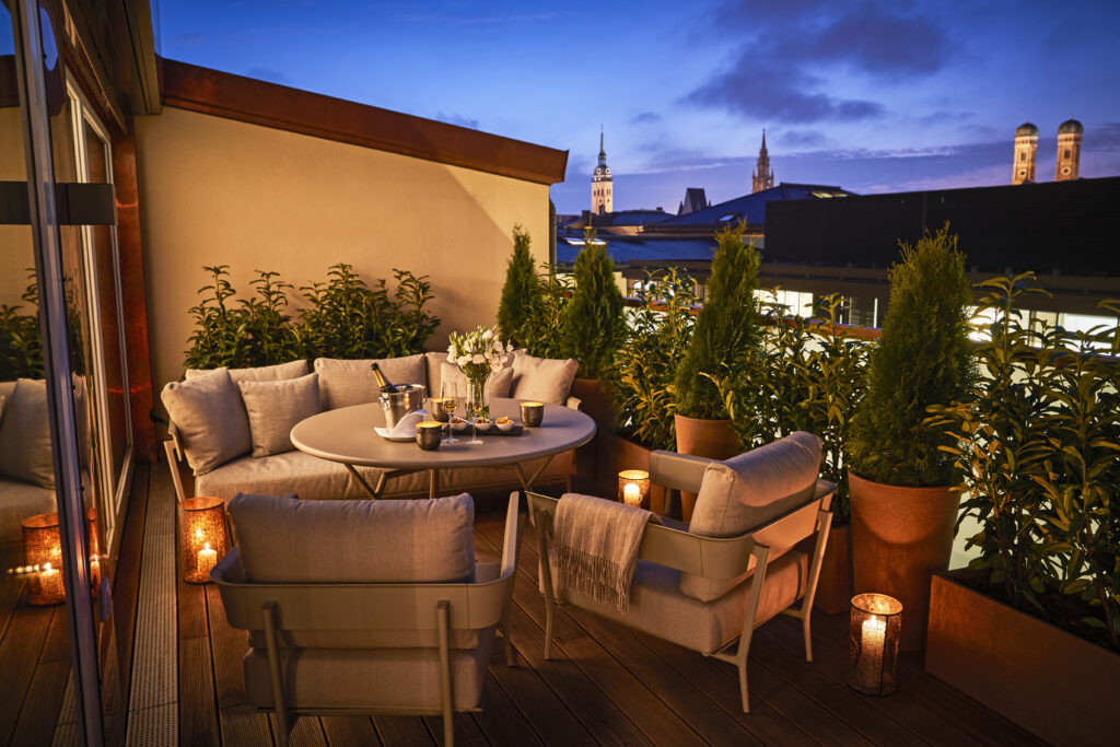 Hotel Vier Jahreszeiten Kempinski Munich Maximilian Suite 23